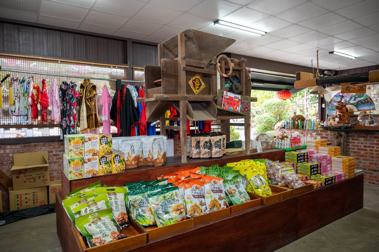 店裡還能買到許多三星蔥相關的產品。