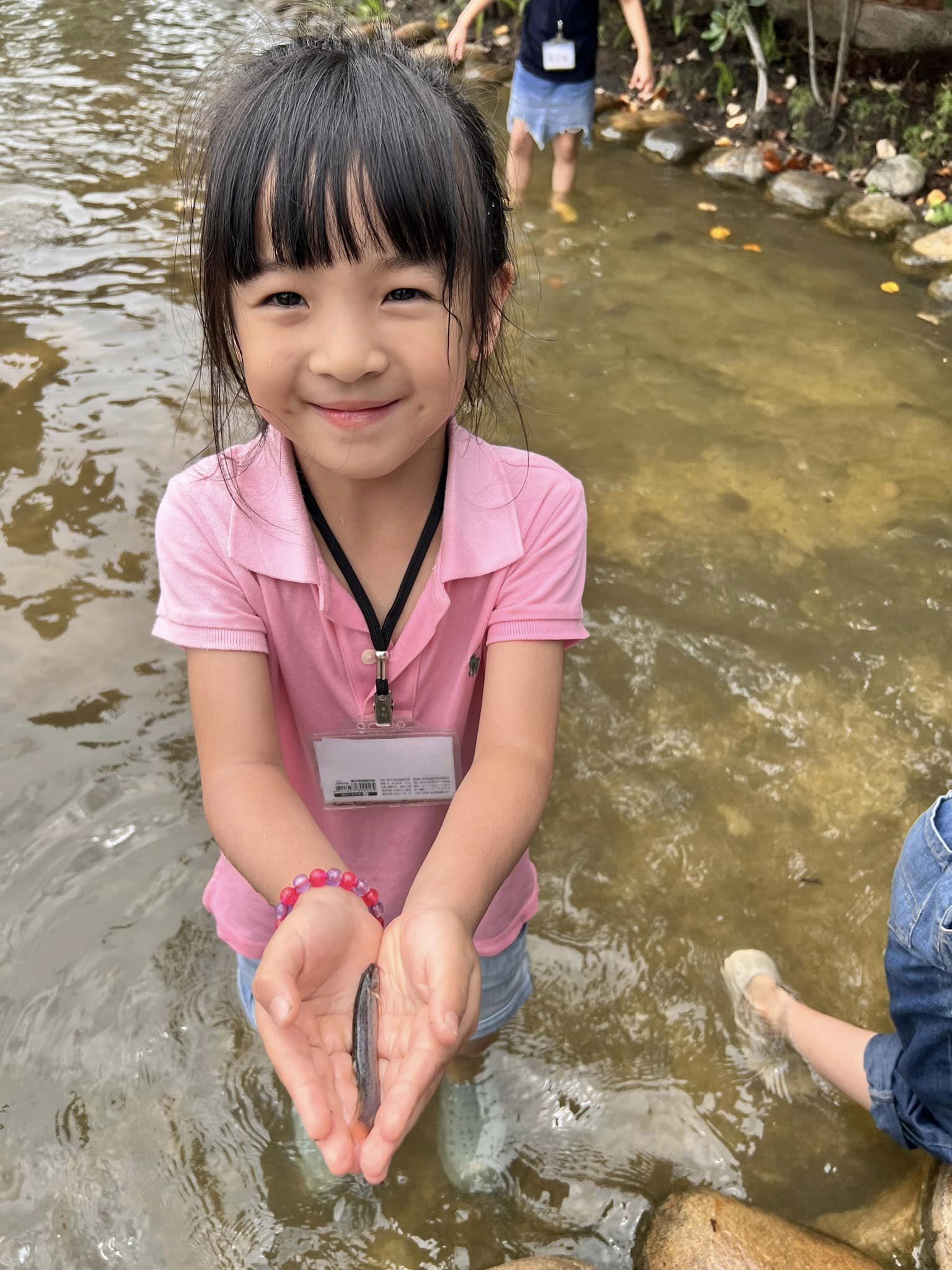 摸蛤抓泥鰍大人小孩都愛。