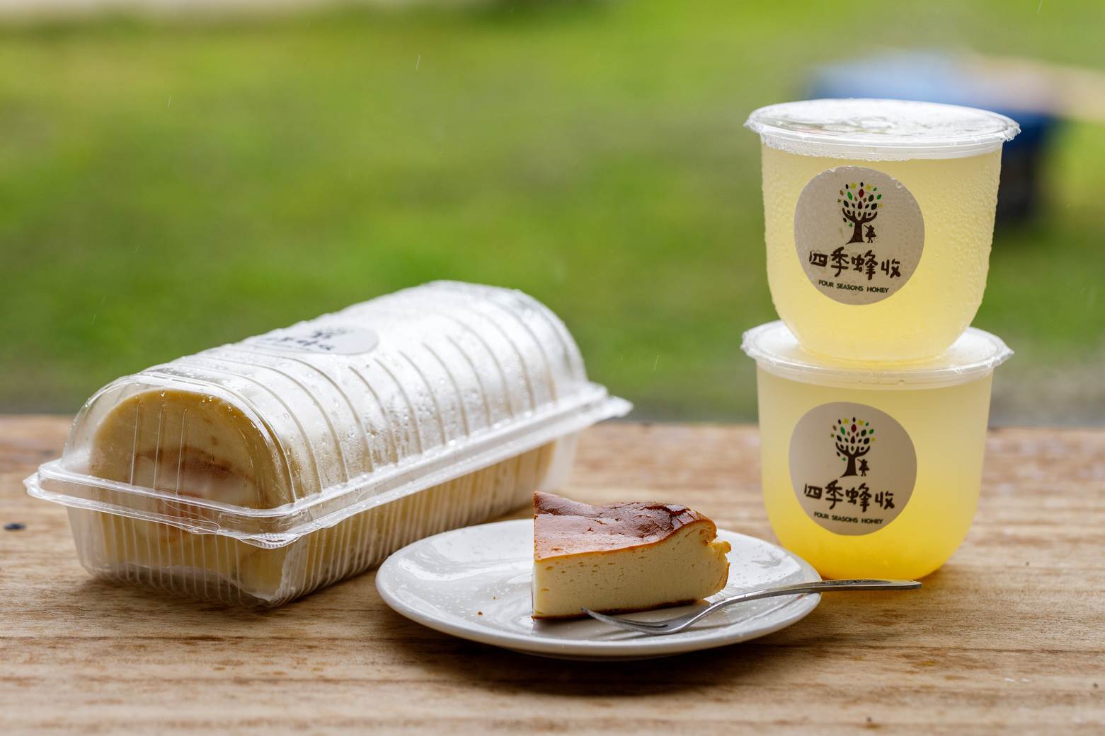 來到四季蜂收不只可以認識蜜蜂的知識,還可品嚐蜂蜜蛋糕、蜂蜜水等點心。